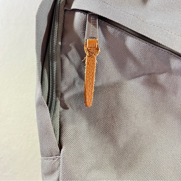 Hershel Gray Parker Backpack - Picture 3 of 6